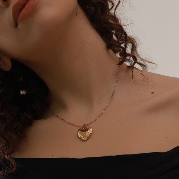 💛Gold plated heart pendant necklace - Picture 6 of 8